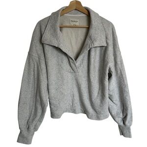 Abercrombie & Fitch Gray Sweatshirt